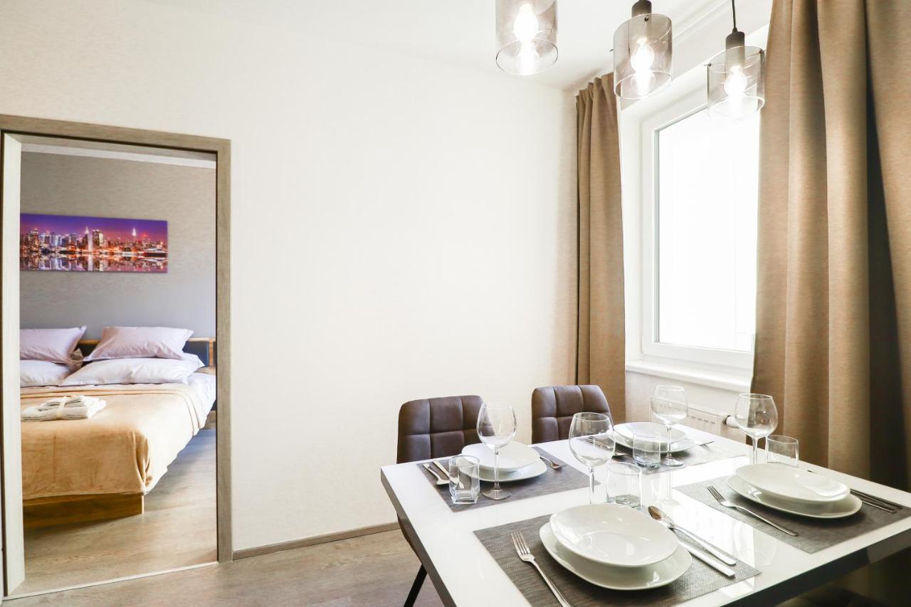 Apartments / 10 Min From Center / O2 Arena Prague Luaran gambar