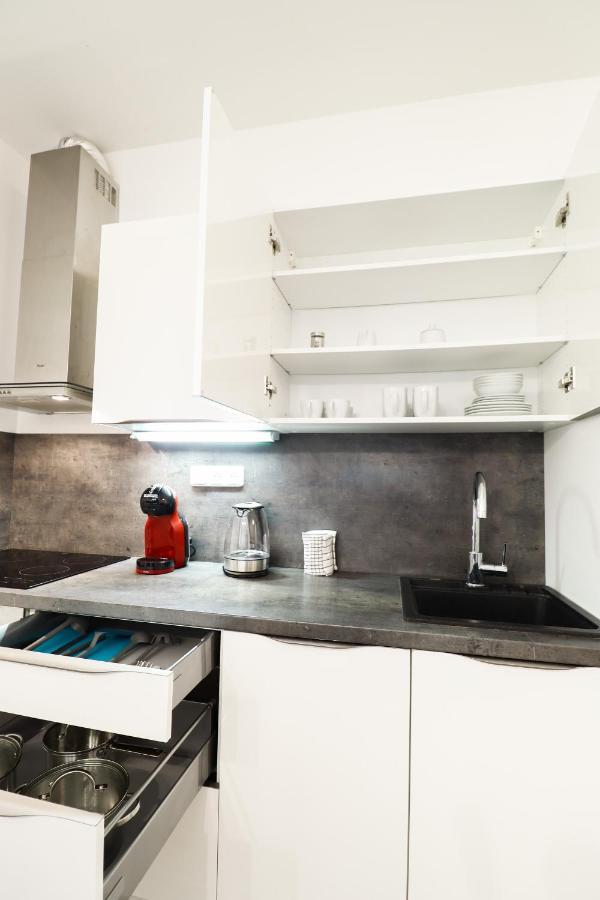 Apartments / 10 Min From Center / O2 Arena Prague Luaran gambar